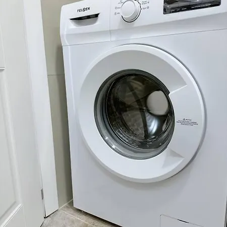 아파트 Aem 1 Bedroom Apt #8
